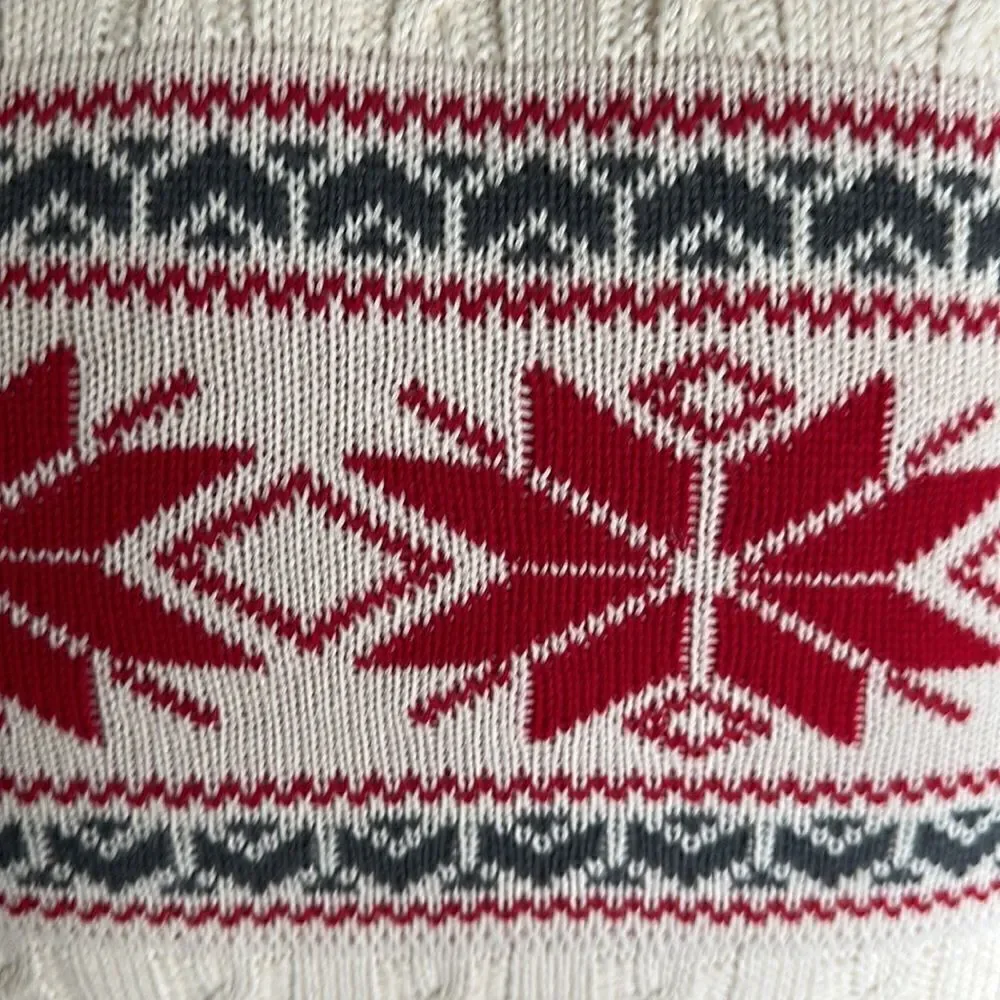 Snowflake Knit Rectangular Pillow 16”x24”
